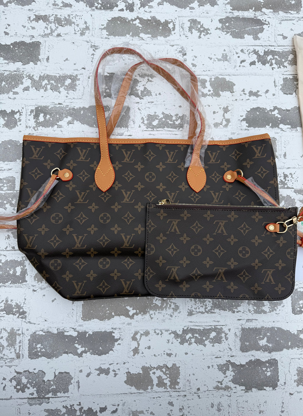 Pink Liner Louis Vuitton